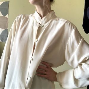 Blassport Bill Blass 100% silk vintage mandarin collar button down blouse M